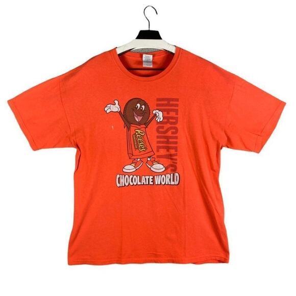 Chocolate World Hershey's Reese's Reeses T-Shirt Size Men's XL Shirt Orange - Picture 1 of 14